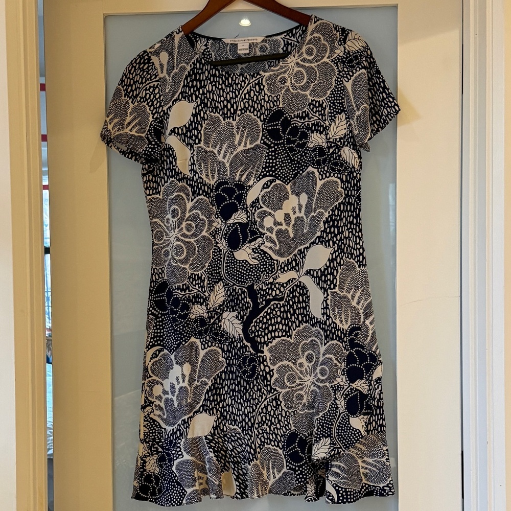 DVF Deon Silk Shift Dress EUC